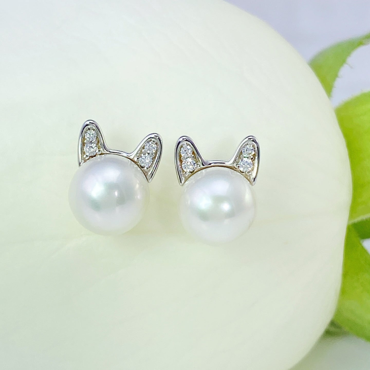 Aura Silver - Pearl Sterling Silver Stud Earrings